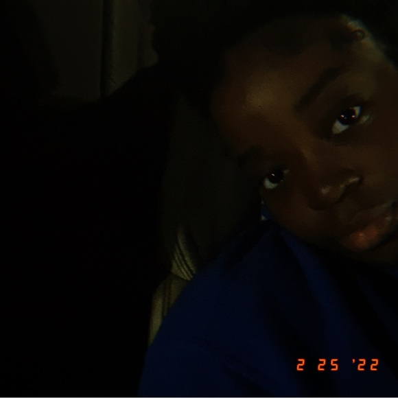 Meet your Posher, Pamela - Picture 1 of 1